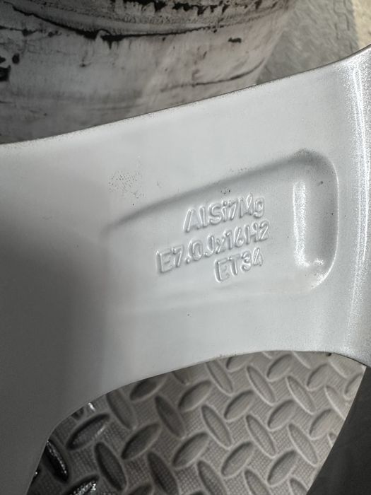 16-цола 5х100 - Audi - A1-A2-A3 - (VW-Skoda-Seat)