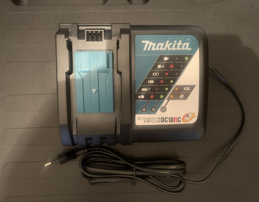 Зарядка для акумулятора Makita (новый)