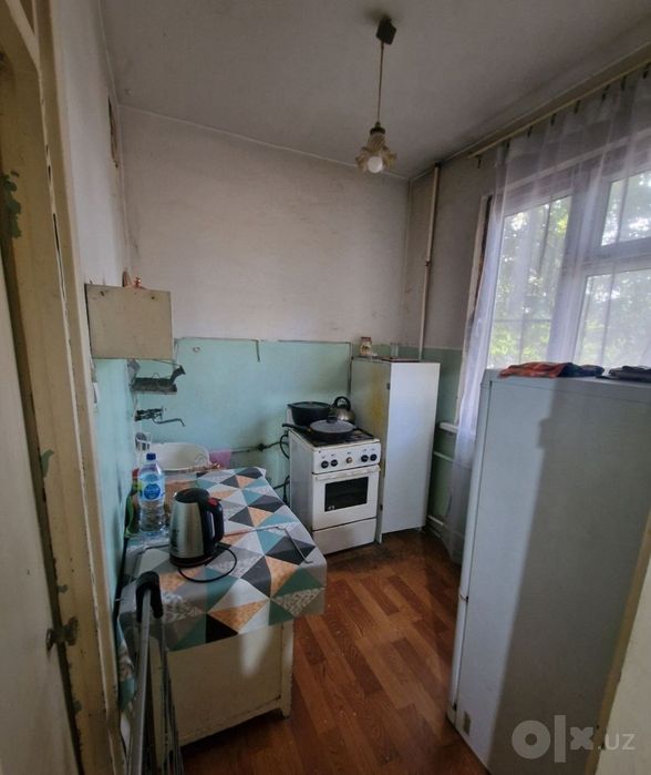 Продаётся однокомнатная на м-в Ялангач