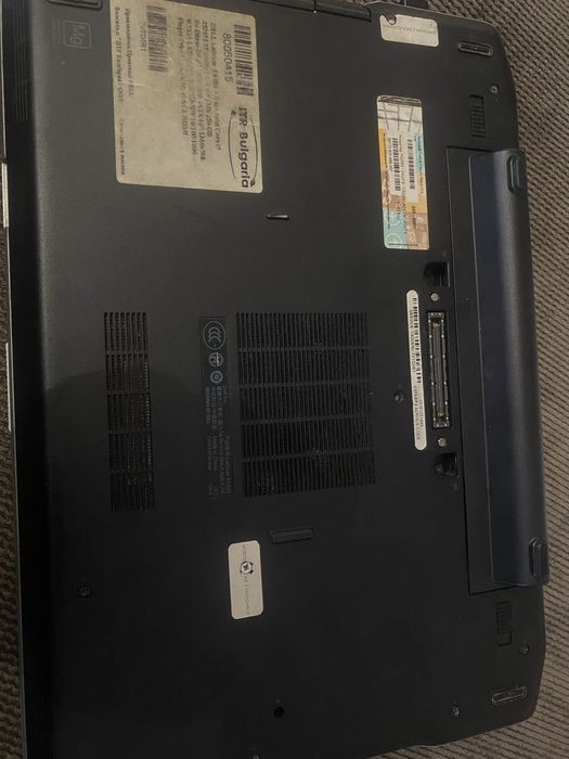 Продавам Dell latitude E6420 с windows 10