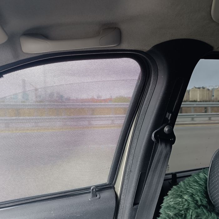 Автошторки на Ларгус