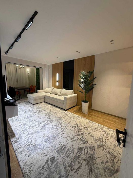 ПРОДАЕТСЯ 2/4/5 Квартира Ор.р: Чиланзар 23