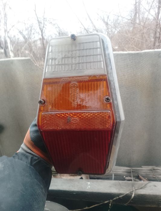 Продам задный фар стоп