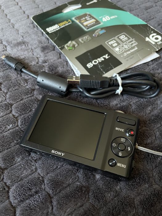 Aparat Foto Digital SONY Cyber-Shot Steadyshot DSC-W810 Black 20.1 MP