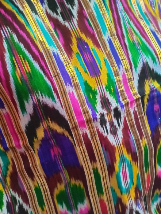 Material romol sotiladi