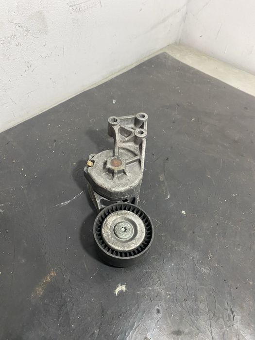 Rola intinzator Volkswagen Vw Golf 4 1.9 TDI ALH ARL AWX 038903315F