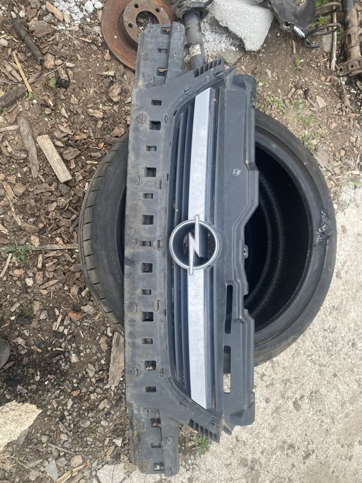 Предна решетка opel corsa