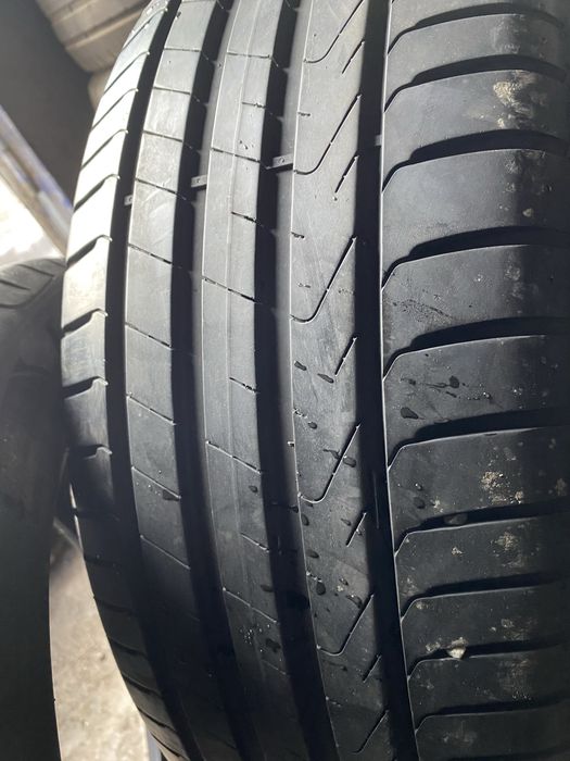 Шины 235/55/18 комплект бу пирелли