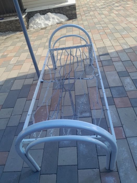 Кровать железный