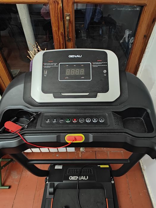 Продам беговую дорожку Genau X30