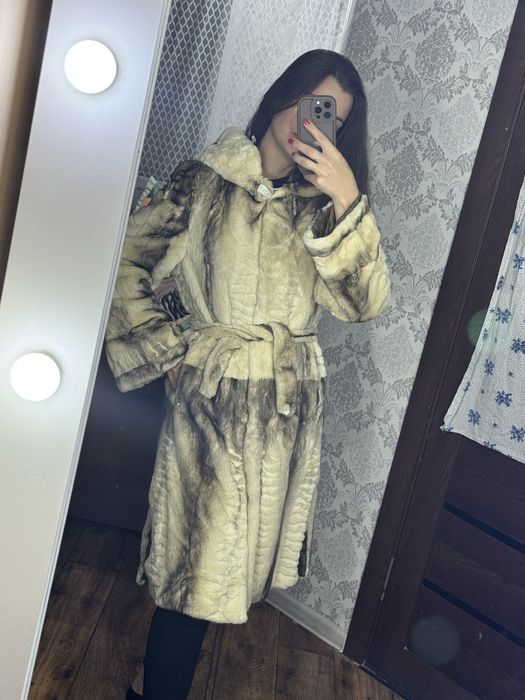 Продам шубу 10.000