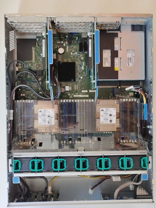 Server 2x Intel 4208 (16C 32T), 16GB DDR4 ECC RDIMM, 10 Gbps networking, 8x 2.5" tray, 2x M.2 nvme, 2xPSU