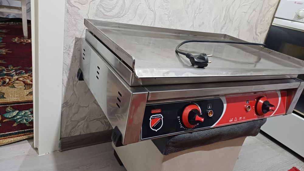 Продаётся изгара изгара-тостер в хорошем состояние