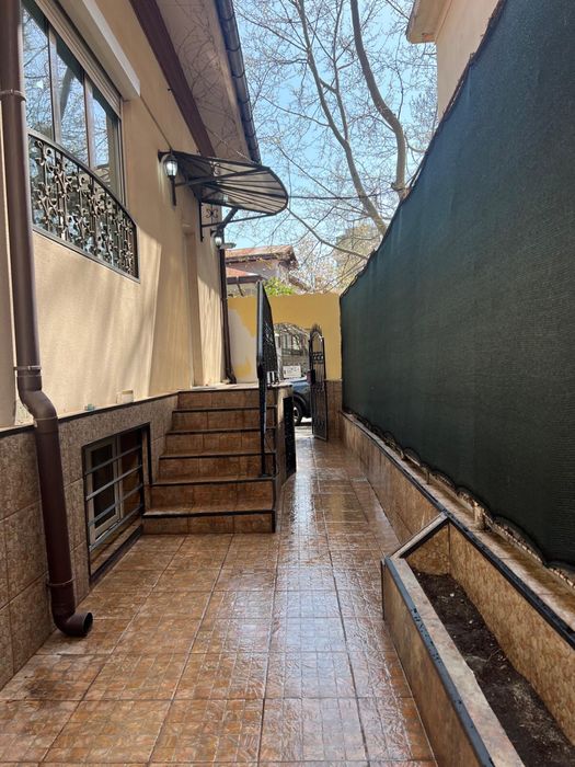 Spatiu comercial / casa de inchiriat