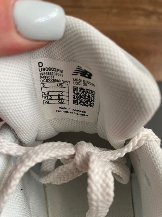 Оригинални маратонки New Balance 9060