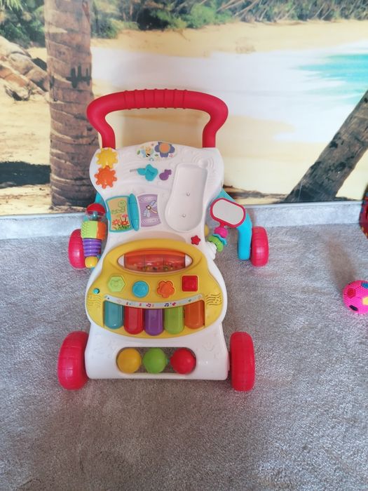 Детски уокър за прохождане