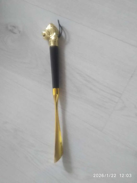 Ложка для одевание обув Золотистый цвет