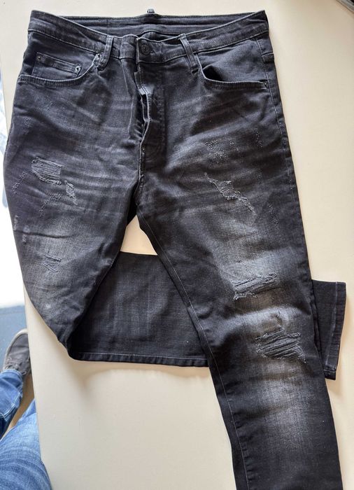 Продавам DSQ2 дънки и къси панталонки