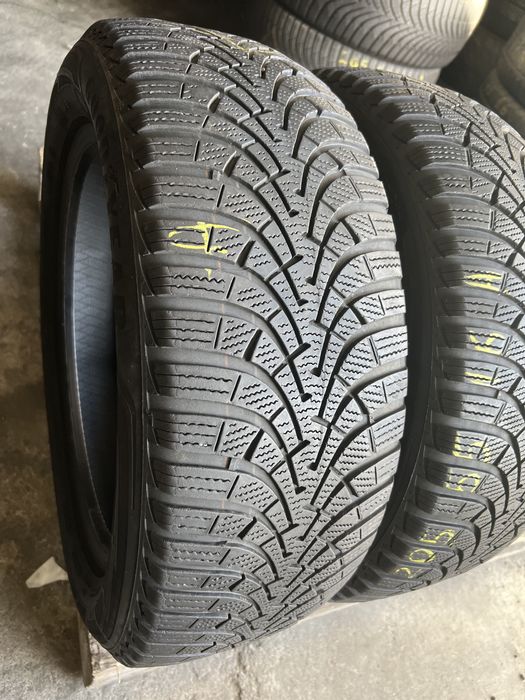 2 anvelope de iarna 205/55/16 Goodyear!