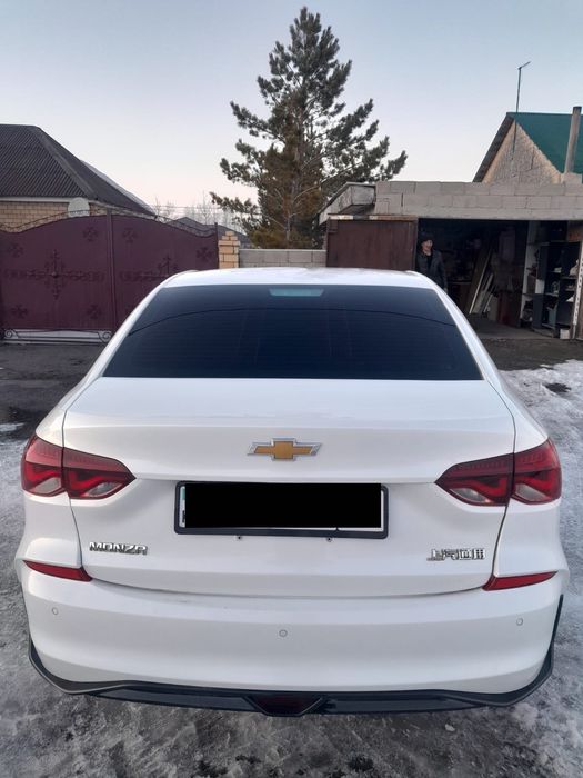 Chevrolet Monza 2024 год