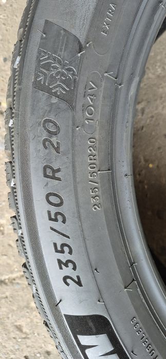 4 anvelope iarna Michelin 235/50/20,dot 2021.Pretul este pe bucata.