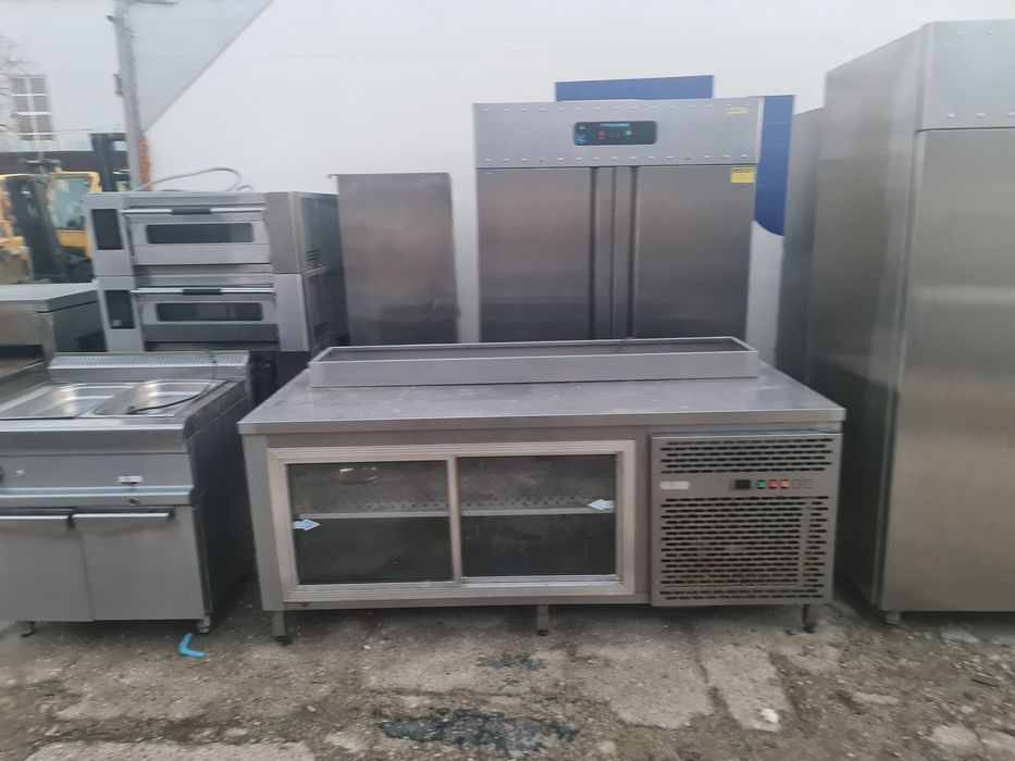 Vitrina RECE Grecia / Masa frigo / PLITA 6Ochi 380V / CUPTOR 20 Tăvi /