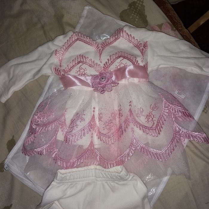 Продам конверт на выписку