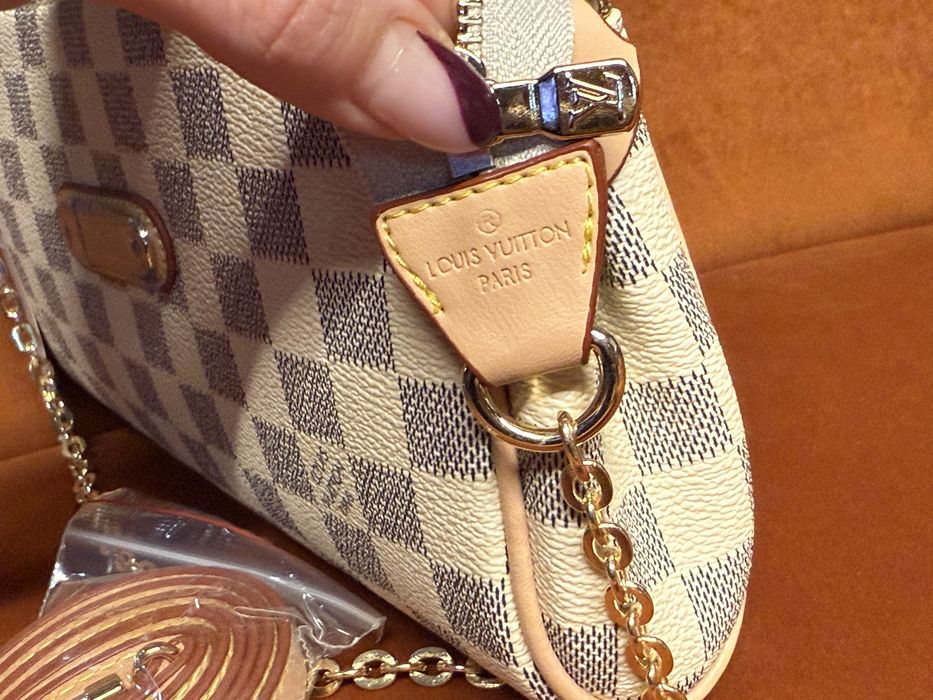 Дамска чанта LV малка