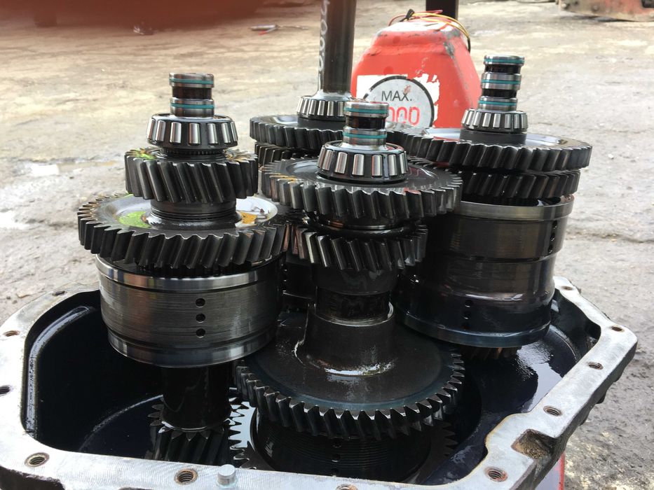 Cutii de viteza powershift - reparatii utilaje