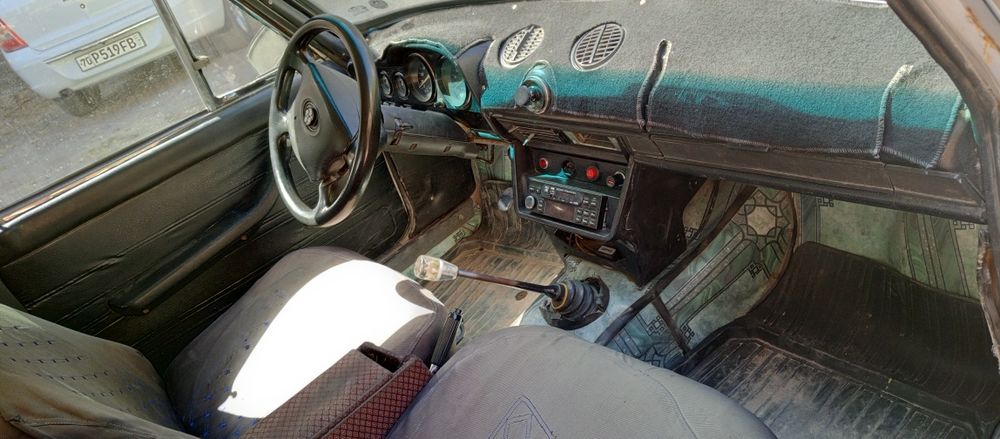 011 sotiladi arzonga