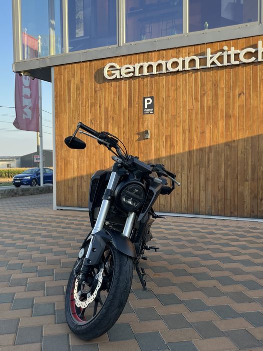Honda CB125R 2019 – All Black Edition