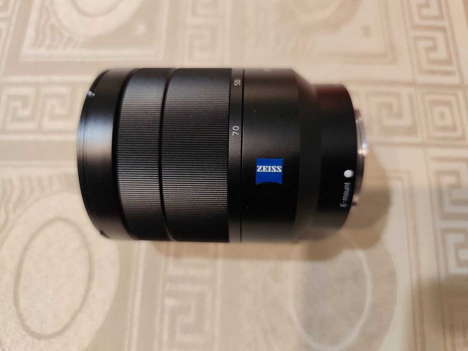 Обектив Sony FE 24-70mm f/4 OSS Vario-Tessar T* ZA