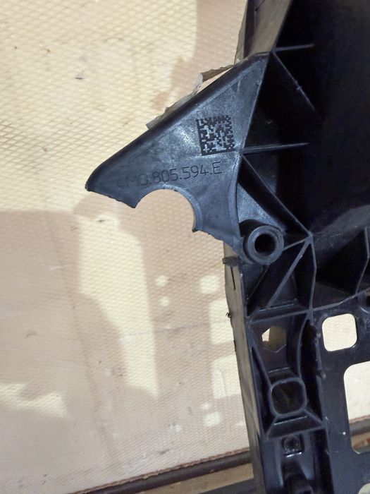 Trager suport radiatoare Audi Q8