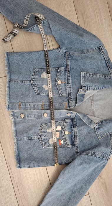 Geaca de blugi crop top