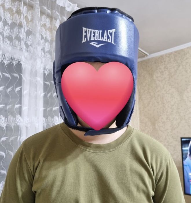 Продам футы шлем перчатки