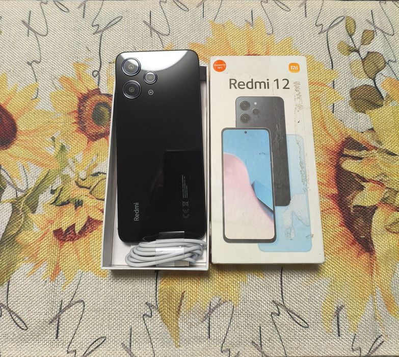 Смартфон Redmi 12