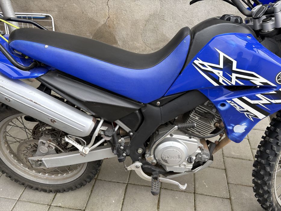 Motocicleta  yamaha 2005,125 xt in 4 timpi