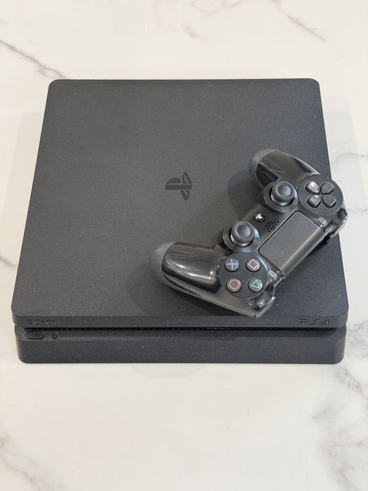 Ps4 slim,1tb,ufc4,fc25 продам
