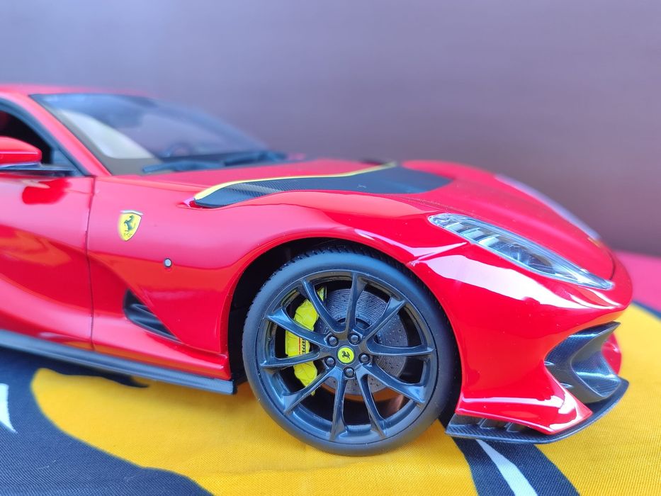 Machetă Ferrari 812  Scara 1:18