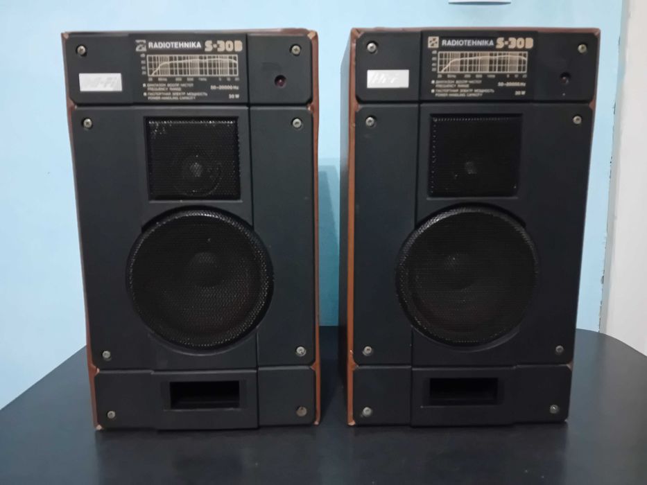 Vand magnetofon KASHTAN cu  boxe Radiotehnica 1000 lei