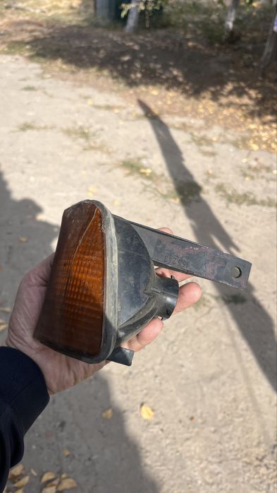 Е34 оригинал поворотники