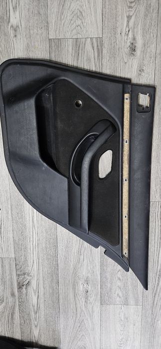 Продам дверные карты BMW  E39