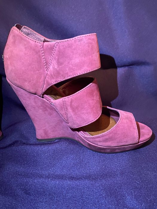 Велурени сандали Schutz