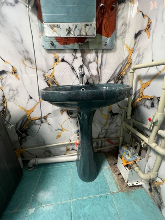 Продам унитаз, раковина, ванна