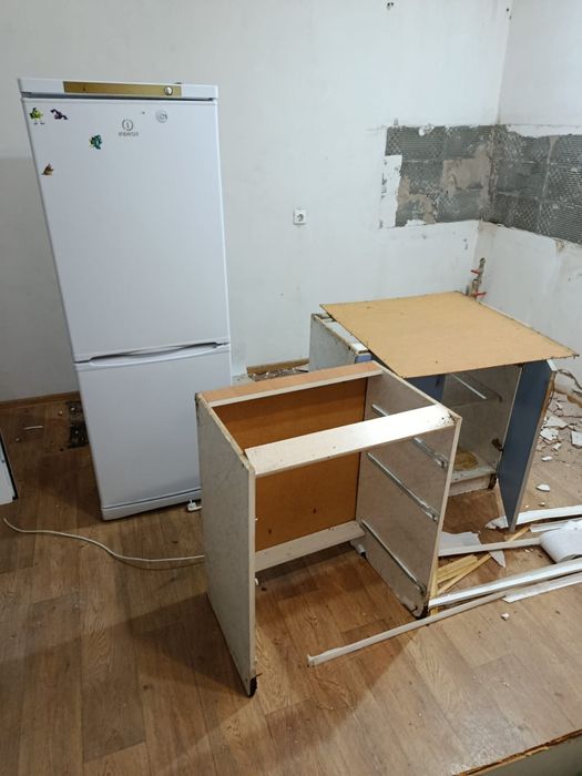Отдам бесплатно холодильник