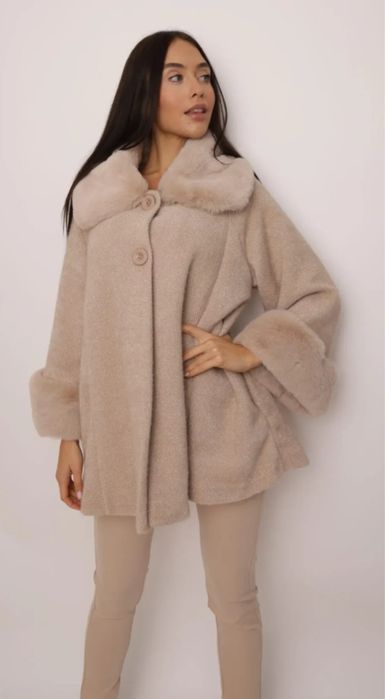 Палто в бежаво- Размер Onsize