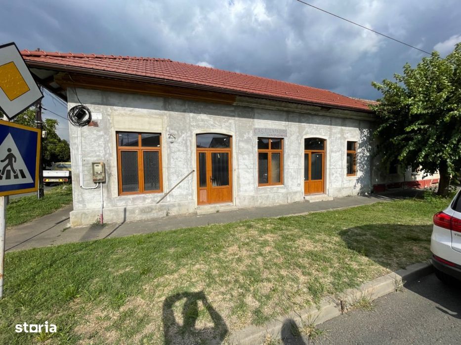 Casă De Vânzare 7 Camere În Cartierul Gai