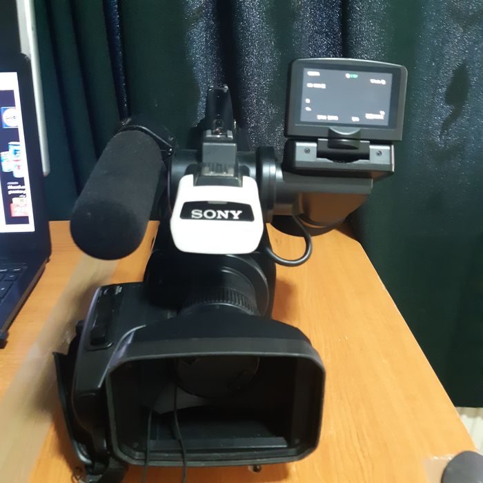 Cameră video Sony HRX-M2500E