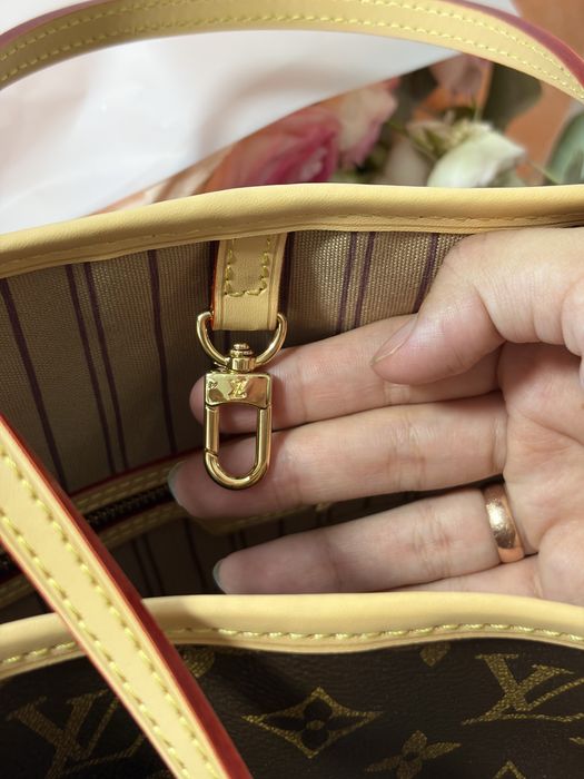 Сумка LOUIS VUITTON Натуральная кожа