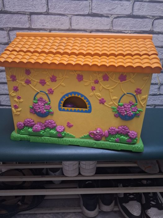 Продам  детский игрушечный домик